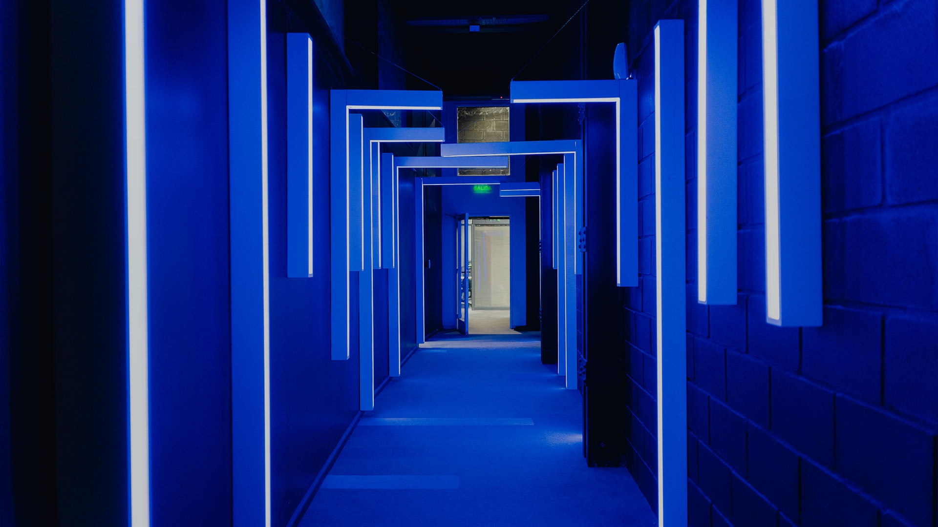 Pasillo RGB
